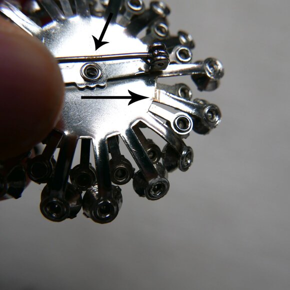 Vintage Blue Rhinestone Starburst Brooch - Picture 10 of 10